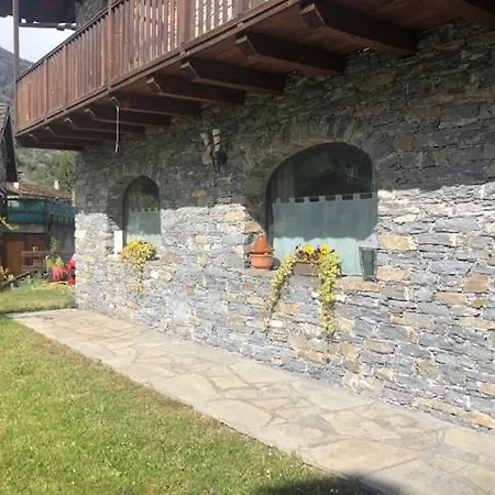 Lägenhet Sport E Relax Tra Castelli E Vigne In Val D'aosta! Challancin